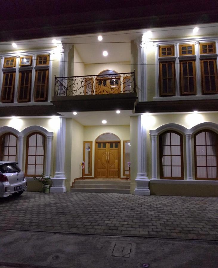 Bluefire Homestay Syariah Banyuwangi  Esterno foto