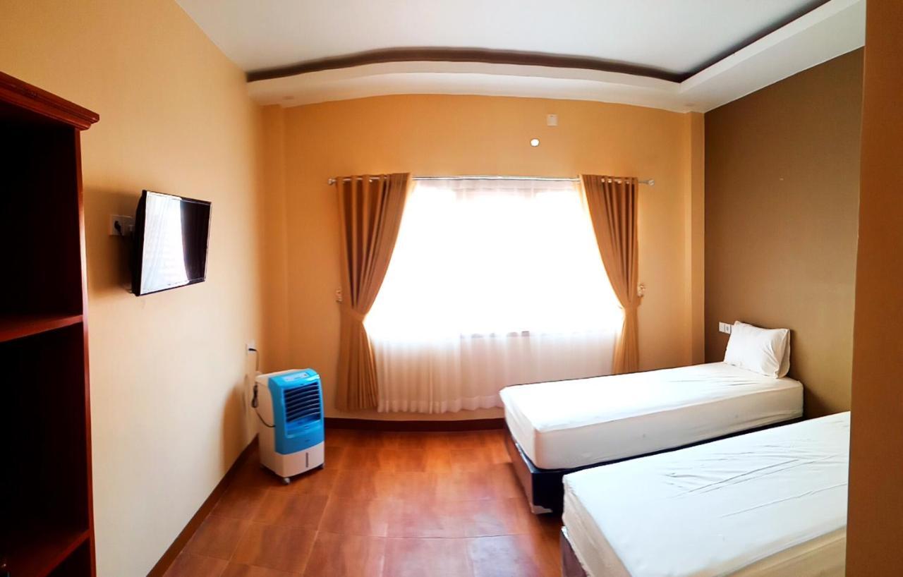 Bluefire Homestay Syariah Banyuwangi  Esterno foto