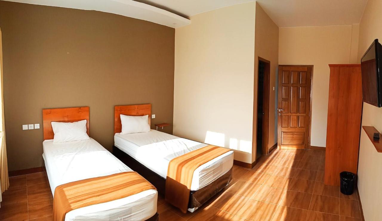 Bluefire Homestay Syariah Banyuwangi  Esterno foto